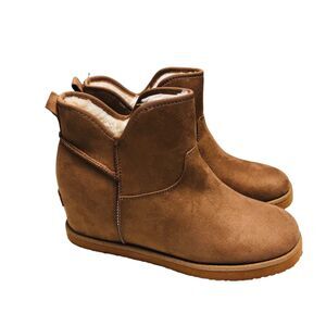 NWT Makalu Zuess Faux Sherpa Boots 10M Chestnut Brown Slip-ons Suede Wedge Shoes